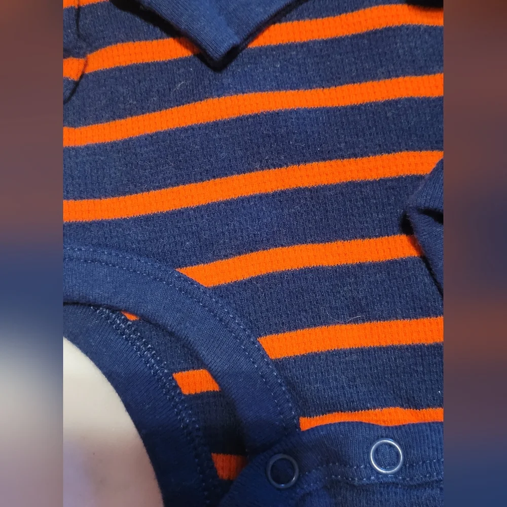 EUC Carters Infant Long Sleeve Bodysuit Bundle Stripes Bear Print 3 To 6 Months